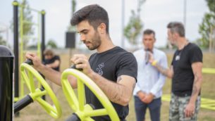 parcours santé ikea volants barreur aire de fitness plein air