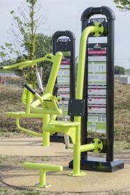 parcours sportif crunch machine piston aire de fitness plein air