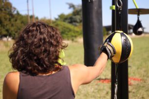 équipement de sport extérieur pour une aire de fitness outdoor : ballon double élastique