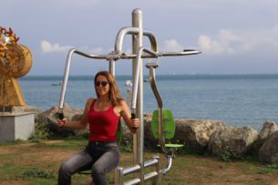 Push Pull exercice inox fitness de plein air front de mer