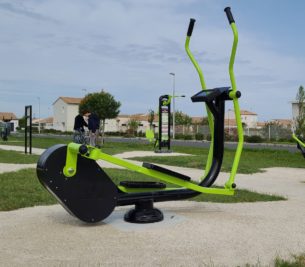 elliptique r-pro chargeur smartphone résistance magnétique écran connecté zoom