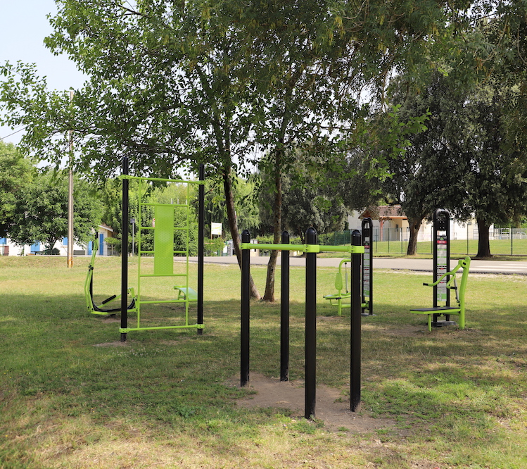 agrès street workout appareil musculation ville saint médard de guizières