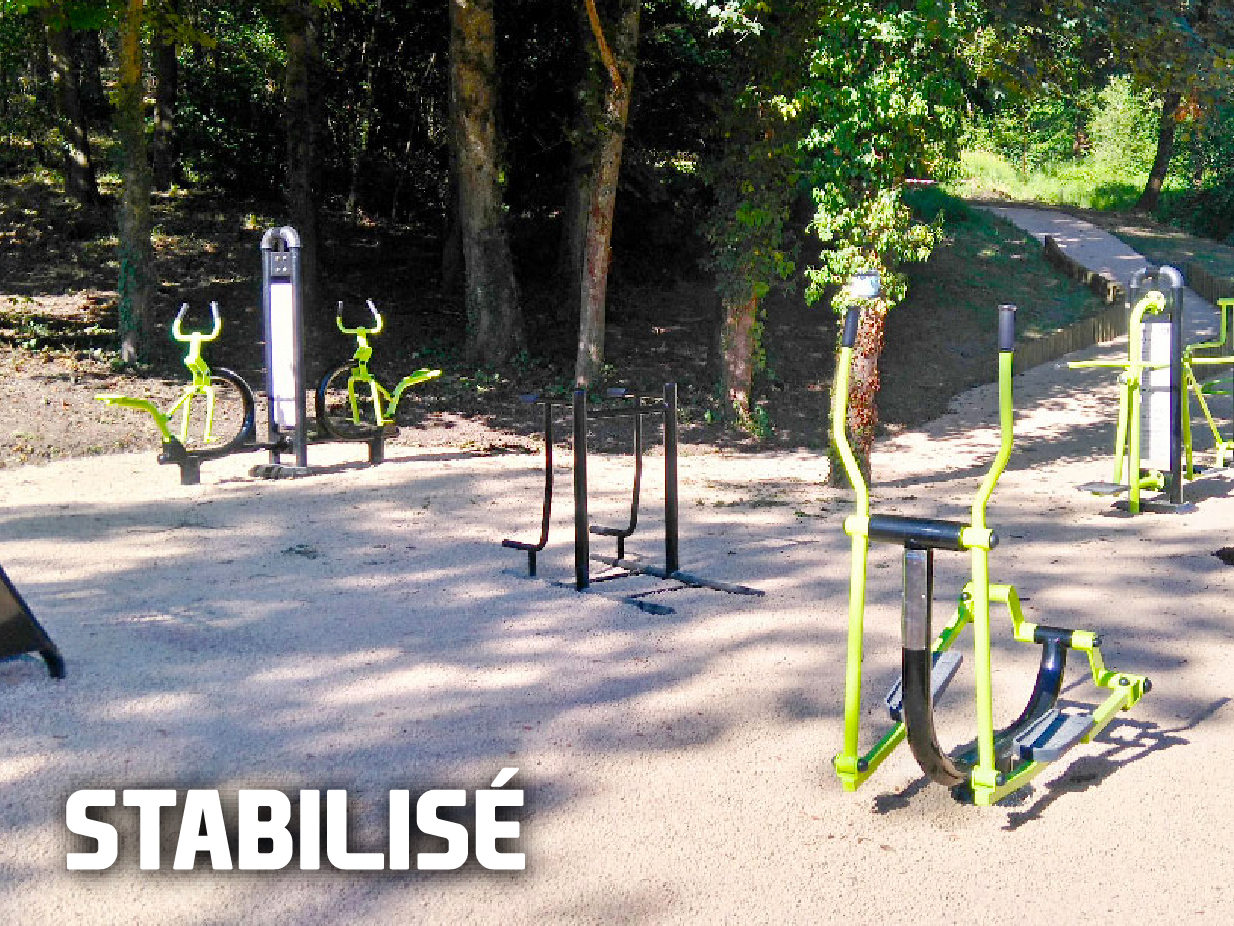 aire de fitness avec un sol stabilisé