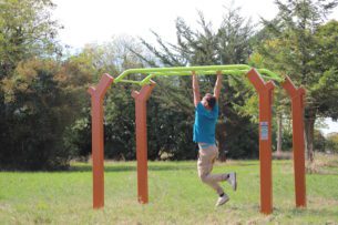 équipement street workout design pont horizontale pont de singe traversée