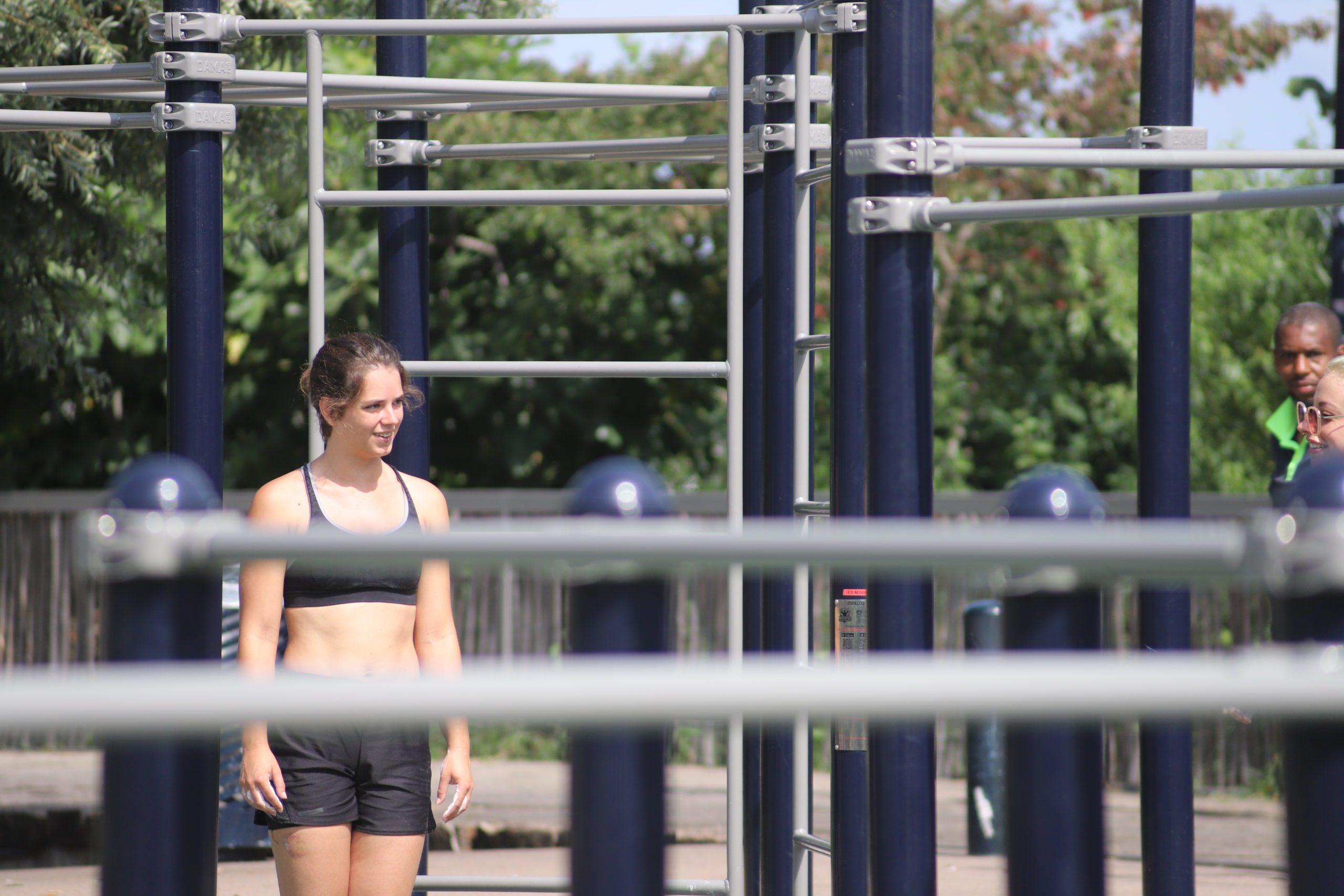 femme athlète street workout