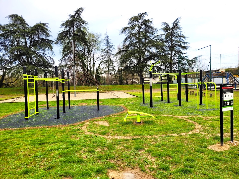 station street workout extérieur ville pont d'ain